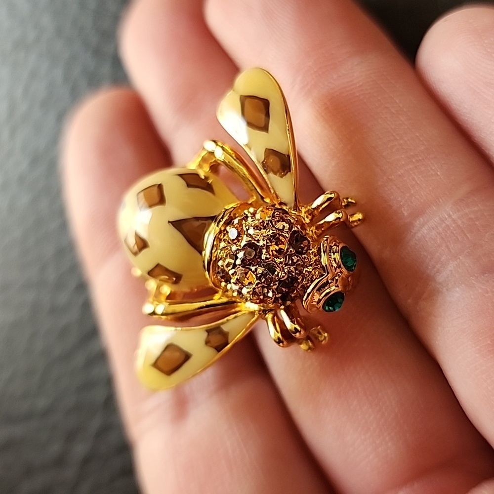 Joan Rivers brooch - Picture 5 of 11